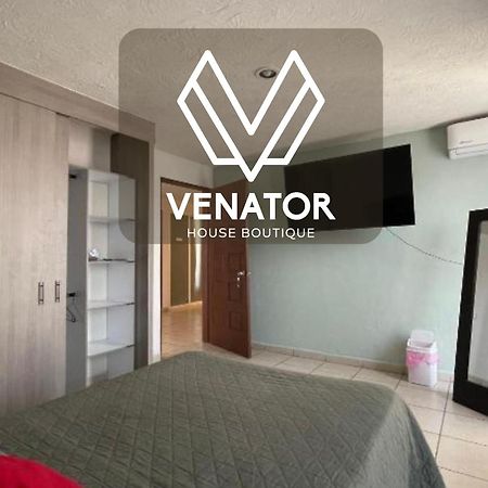 דירות לאון 2 Venator House Boutique מראה חיצוני תמונה